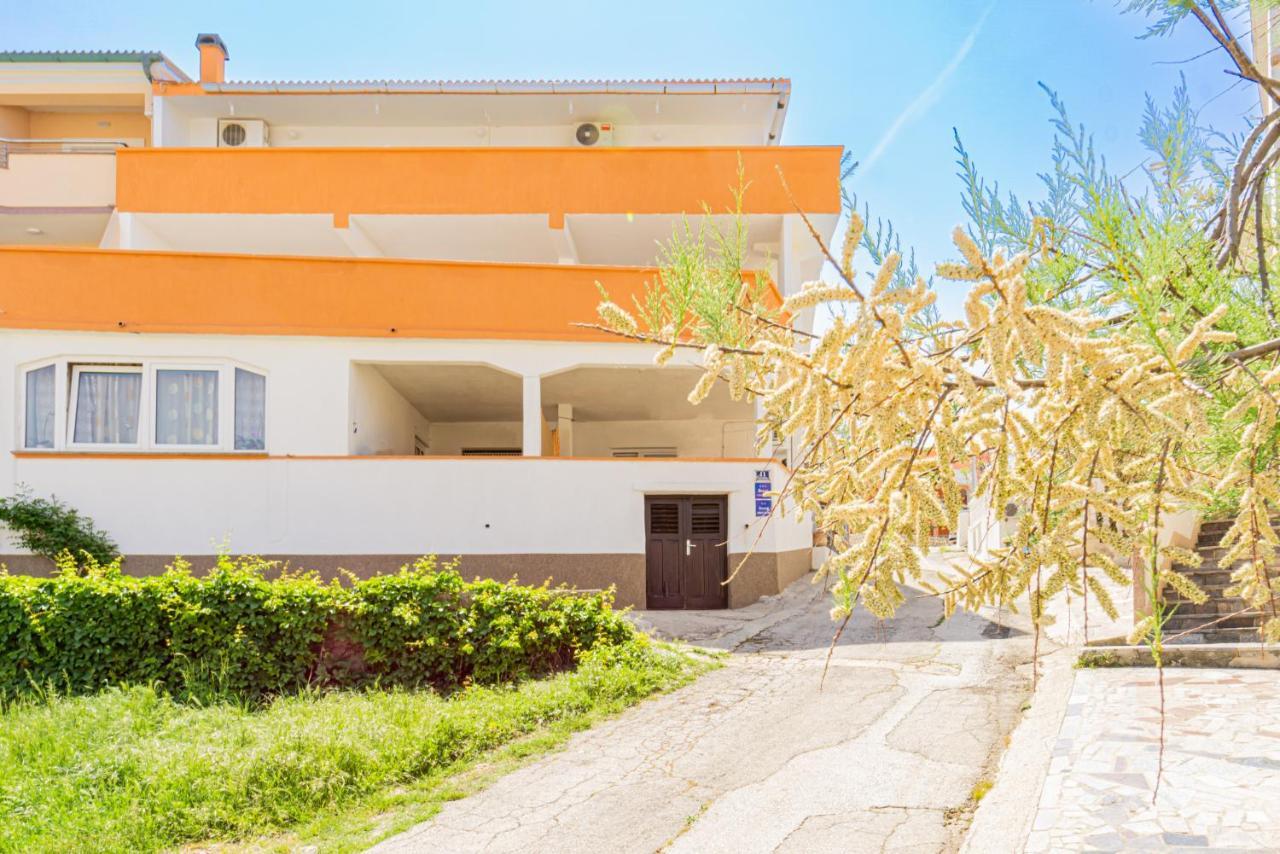 Neda Beautiful View Of The Countryside And The Sea With Parking Air Conditioning Wifi